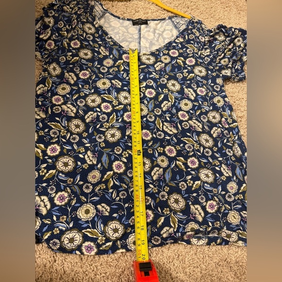 Lane Bryant Blue Floral Tunic Sz 14/16 Short Sleeve Ruffles - Picture 7 of 7